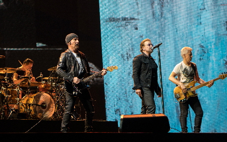 U2_on_Joshua_Tree_Tour_2017_Brussels_8-1-17