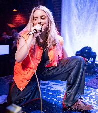 Billie Eilish performing live at The Hi Hat in Highland Park, Los Angeles, California, August 10, 2017.The_Hi_Hat Justin Higuchi